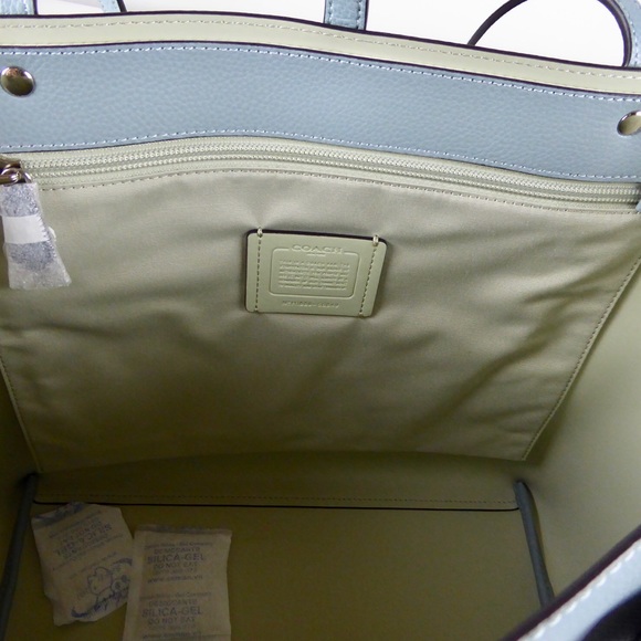 Coach Polished Pebbled Leather Market Tote Bag NWT - Picture 5 of 9